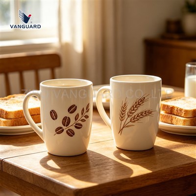 Mug berbentuk perut dalam dua warna nada