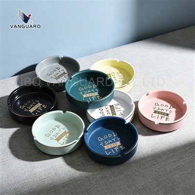 Ashtray seramik bulat dengan logo