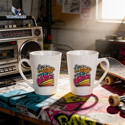 Mug Seramik Putih Dengan Cetakan